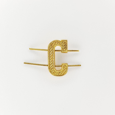 Буква на погоны металлическая С, золотой, металл - интернет магазин Полигон